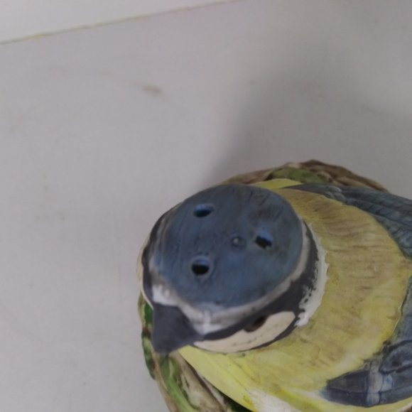 bluebird on nest salt and  pepper shakers Ceramic - Picture 4 of 8